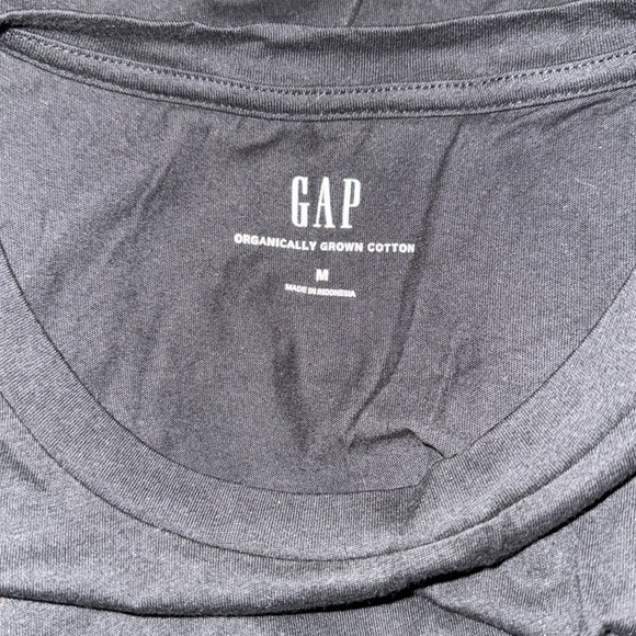 Gap Short Sleeve T-Shirt - Picture 3 of 4